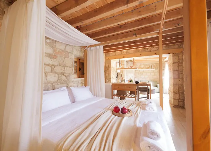 Otel Elinn Traditional