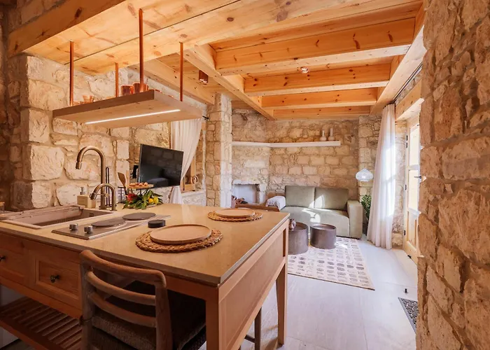 Elinn Traditional * Катикас