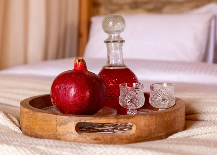 Elinn Traditional Отель