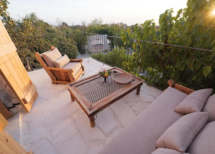 Elinn Traditional Катикас