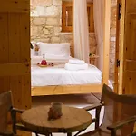 Elinn Traditional Hotel