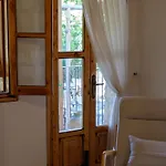 Elinn Traditional Hotel *
