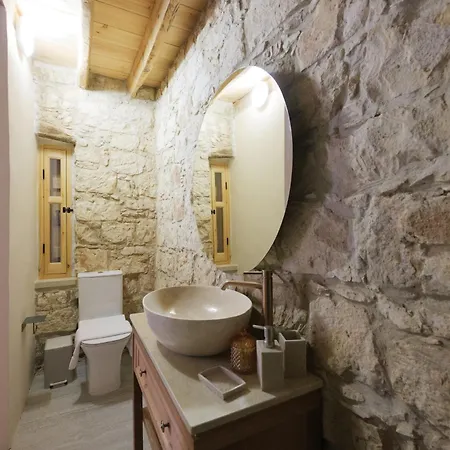 Hotel Elinn Traditional *
