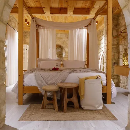 Elinn Traditional * Kathikas