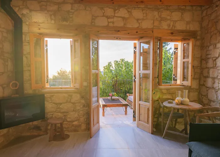 Elinn Traditional * Κάθηκας