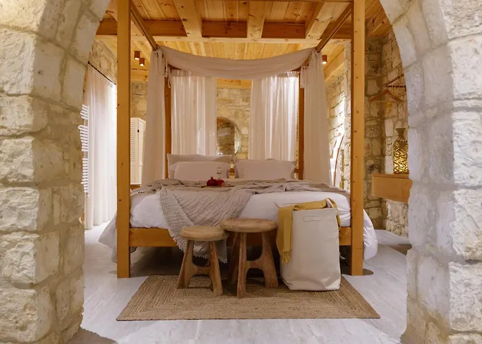 Elinn Traditional * Κάθηκας